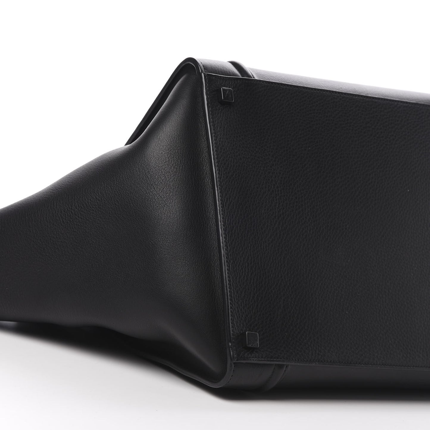 Supple Calfskin Large Phantom Luggage Black