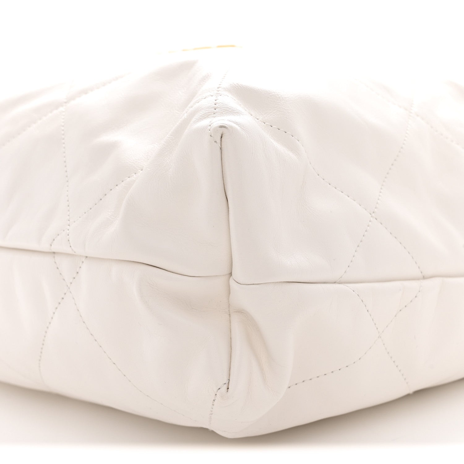 Chanel Shiny Calfskin Quilted Large Chanel 22 White 1910775
