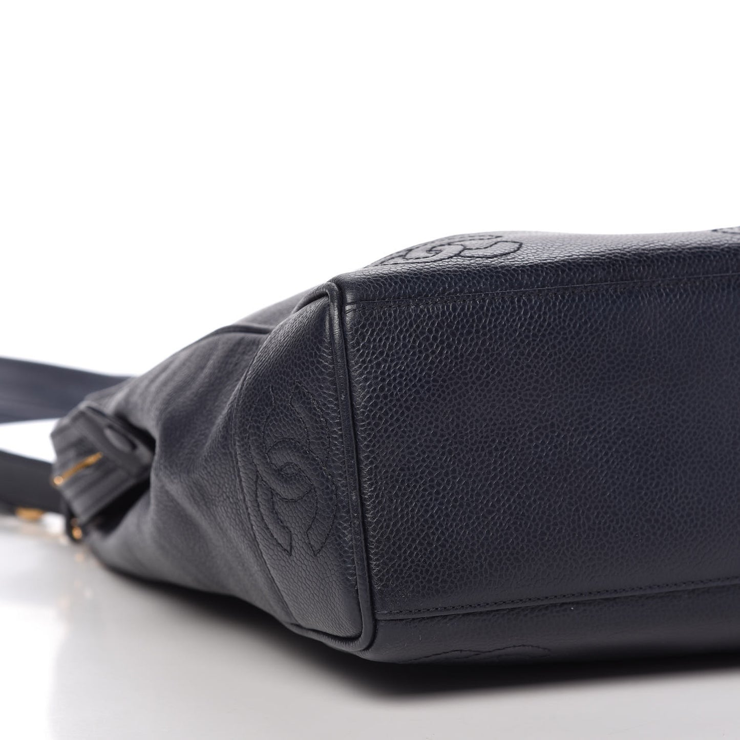 Caviar CC Shoulder Bag Navy