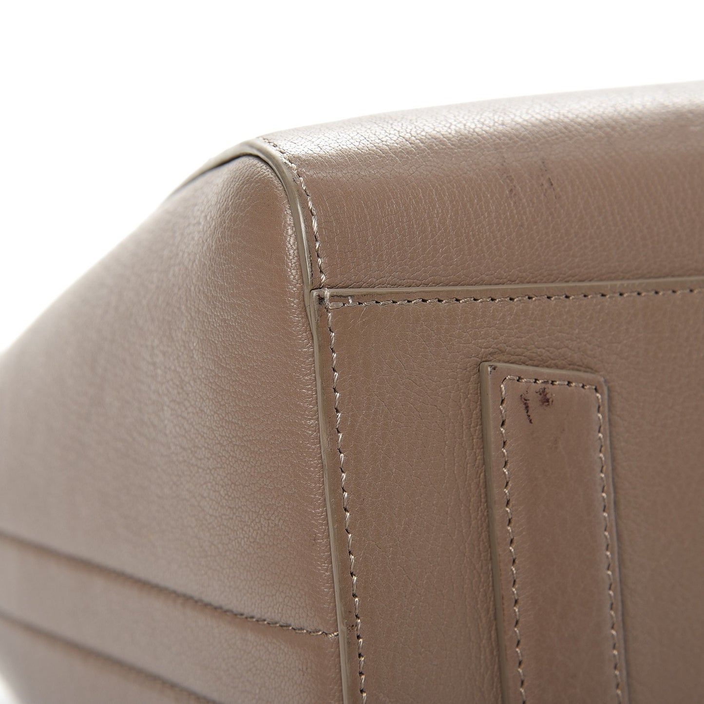 Sugar Goatskin Medium Antigona Mastic