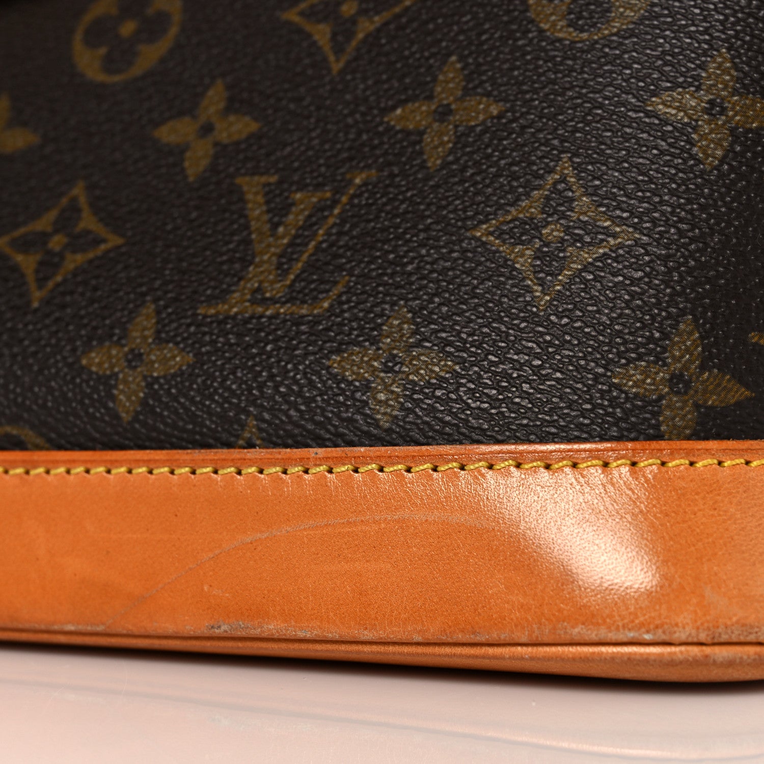 Louis Vuitton Monogram Alma PM 21 of 22