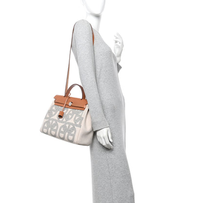 Hermes H Plume Canvas Vache Hunter Circuit 24 Herbag Zip Retourne 31 Gris Meyer Ecru Beige Naturel 2 of 12