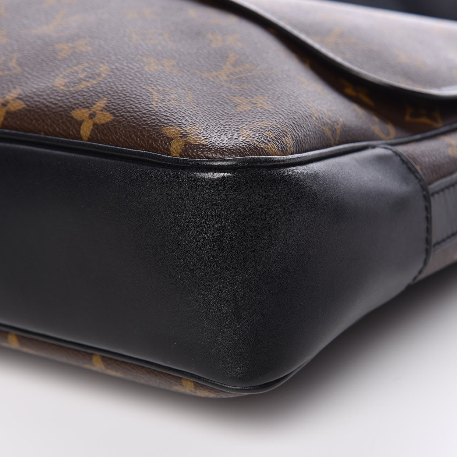 Louis Vuitton Monogram Macassar Bass GM 13 of 13