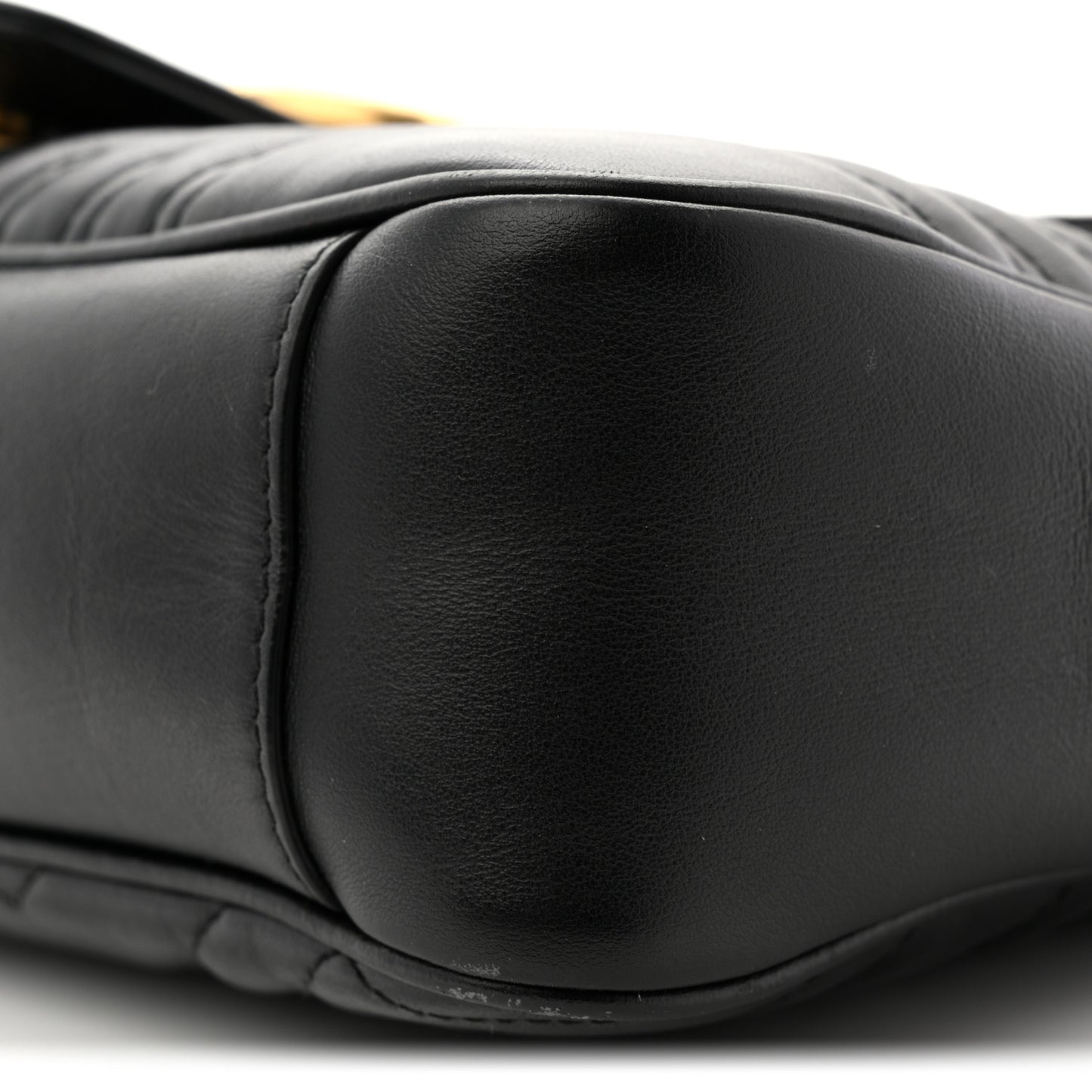 Calfskin Matelasse Medium GG Marmont Shoulder Bag Black