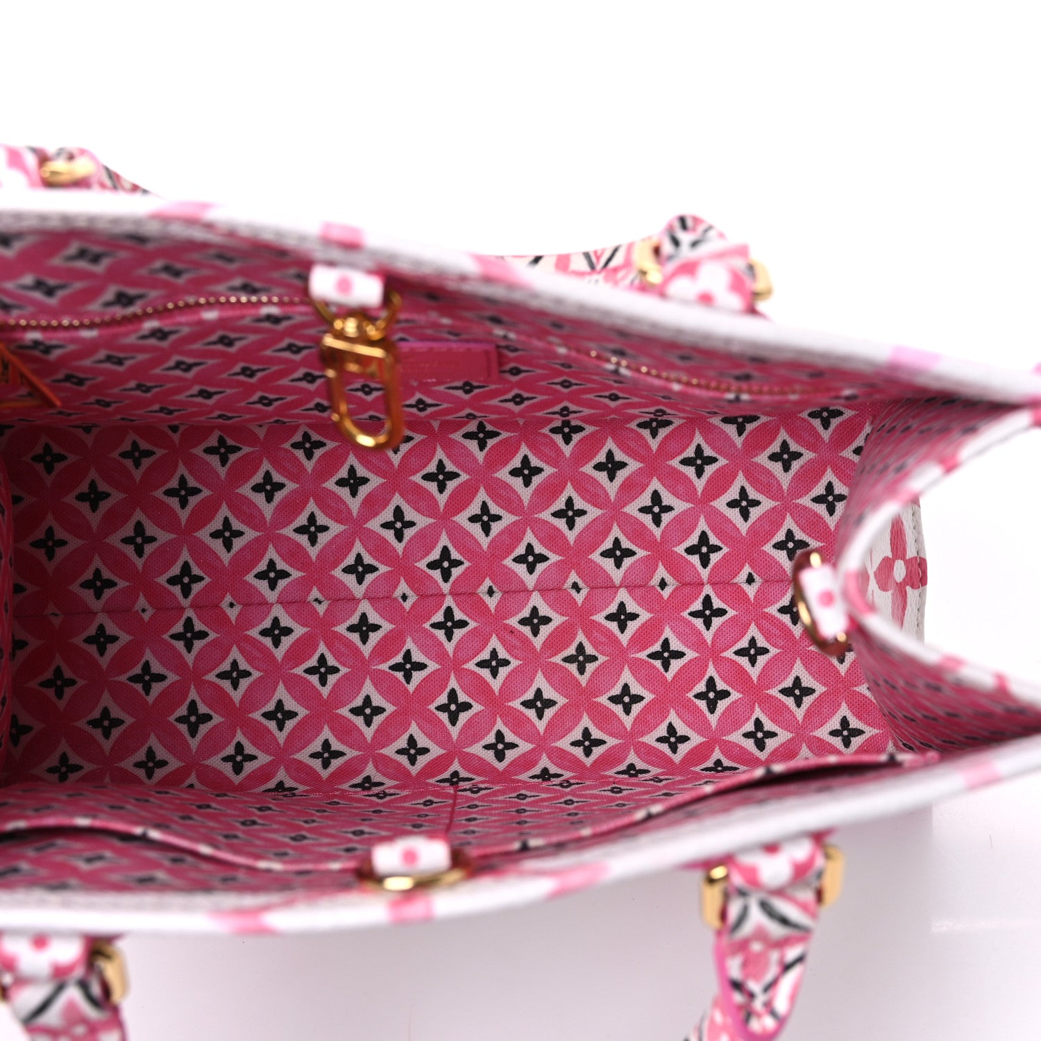 Louis Vuitton Monogram Giant By The Pool 2.0 Onthego PM Pink 5 of 9