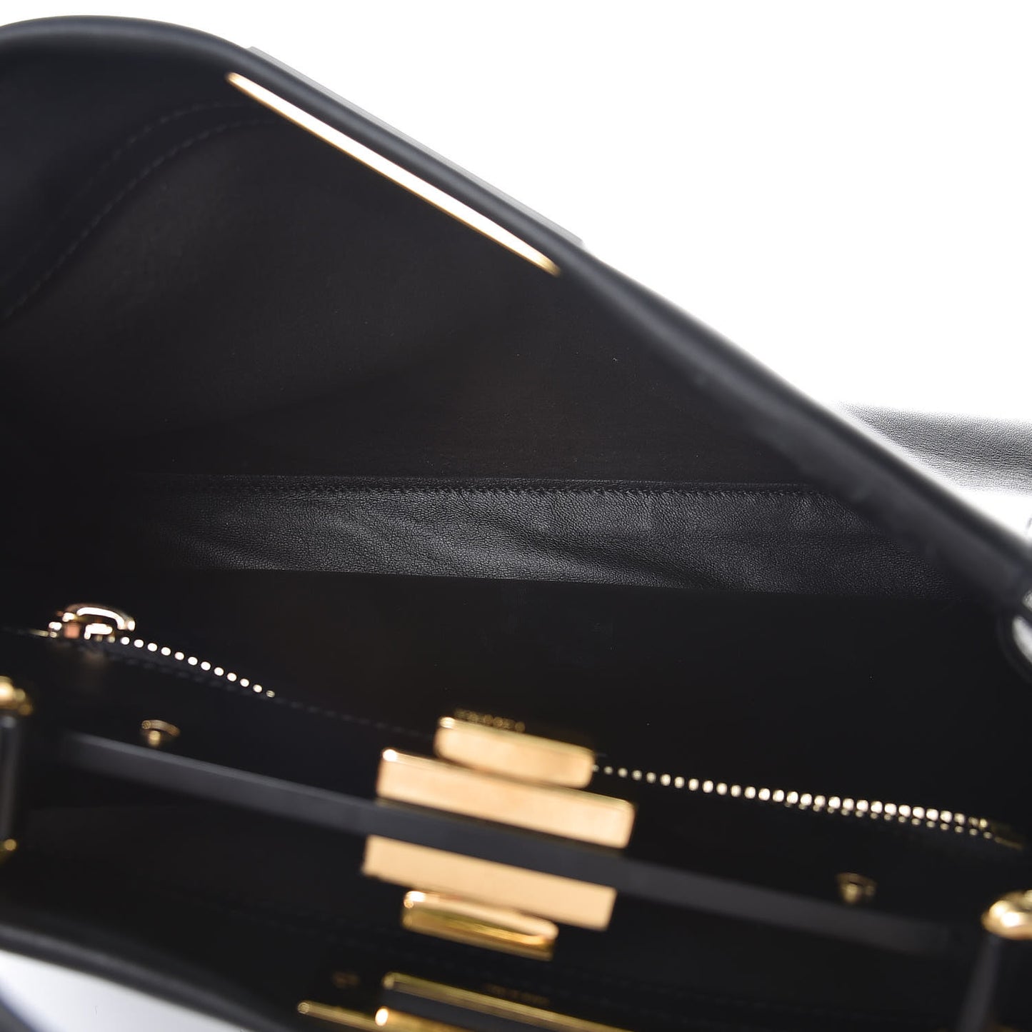 Vitello Seta Shiny Nappa Medium Peekaboo Iconic Satchel Black