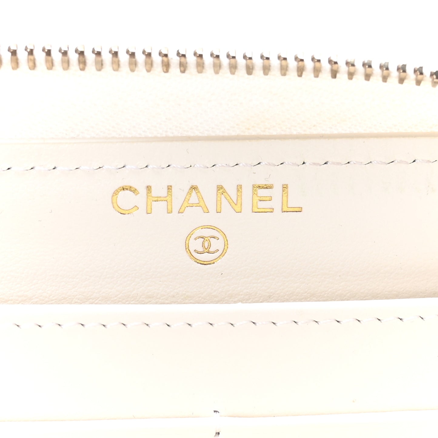 Caviar Quilted Large Gusset Zip Around Wallet White