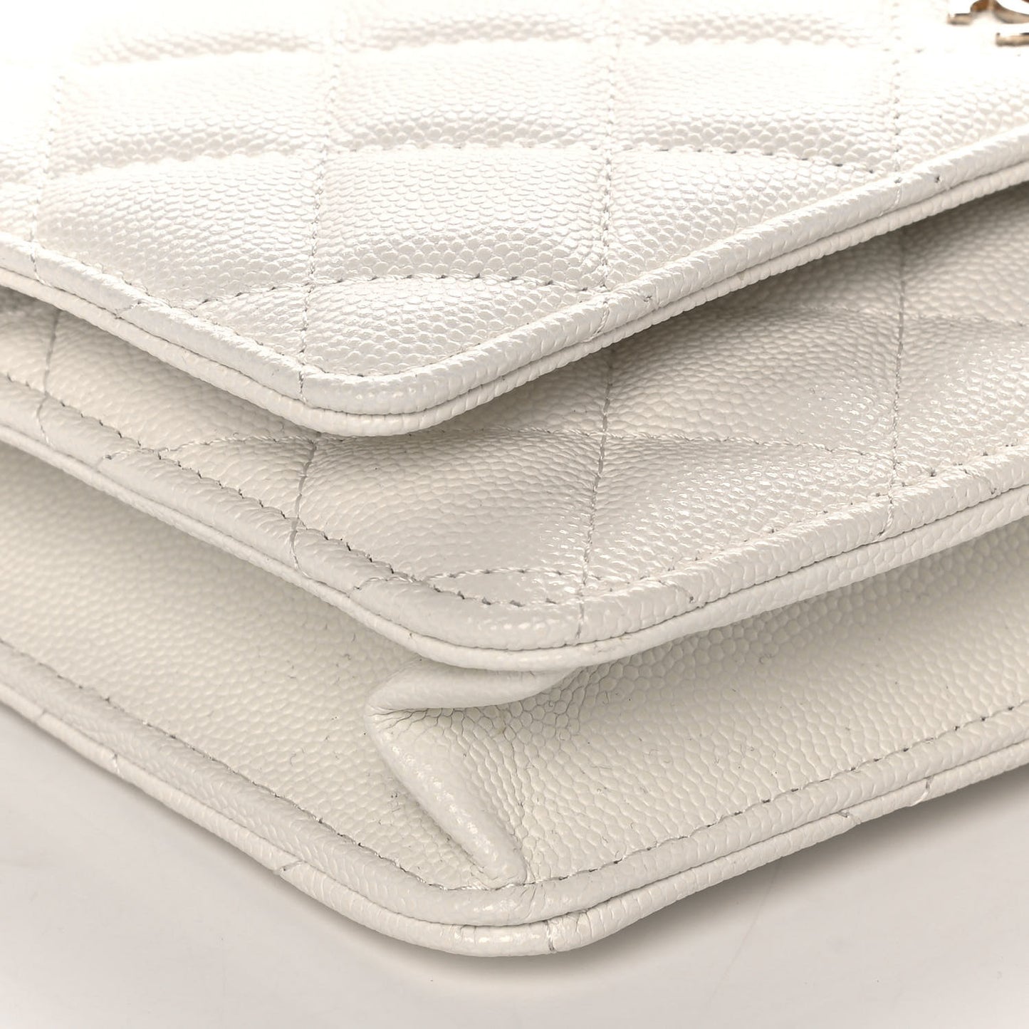 Caviar Quilted Wallet On Chain WOC White