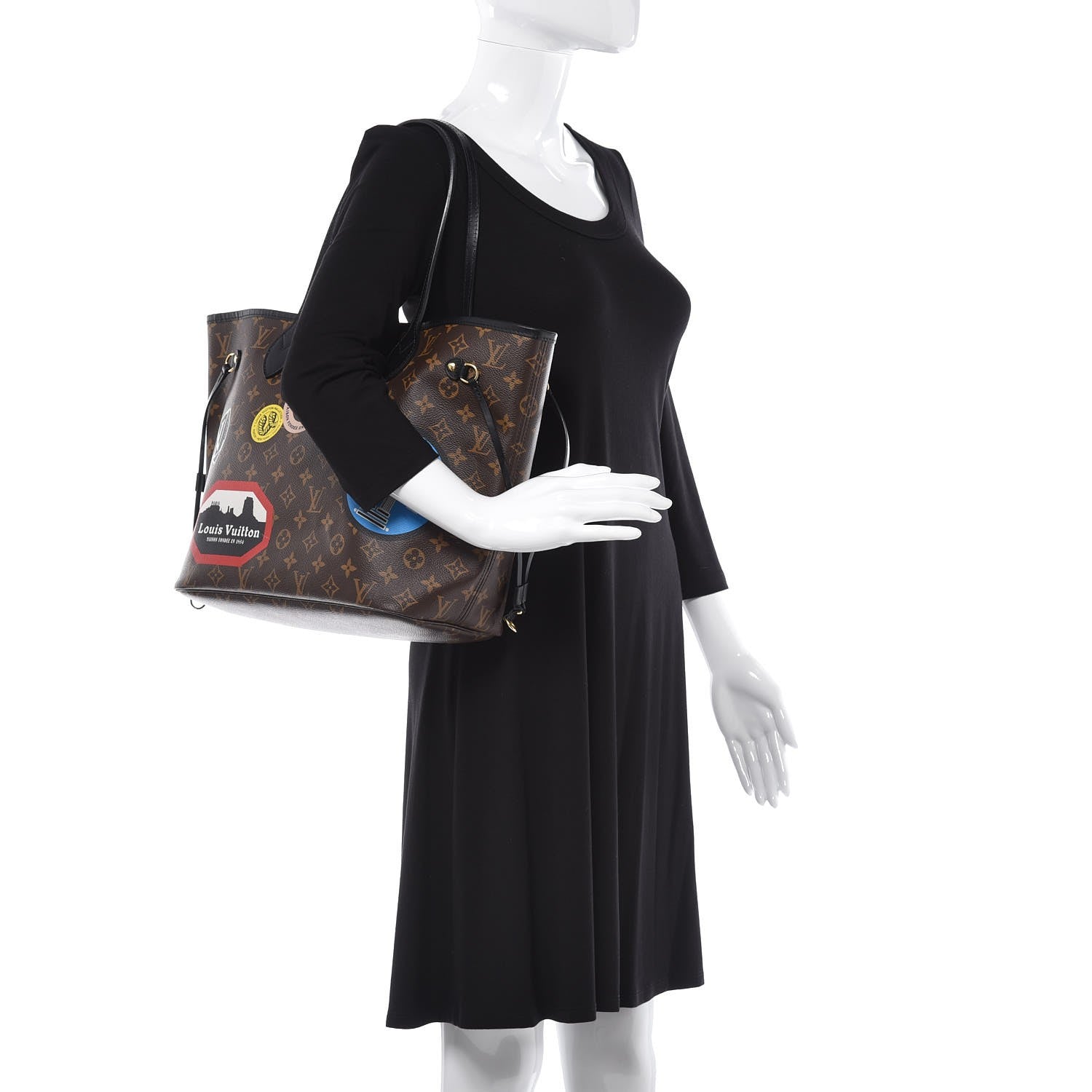 Louis Vuitton Monogram World Tour Neverfull MM 2 of 7