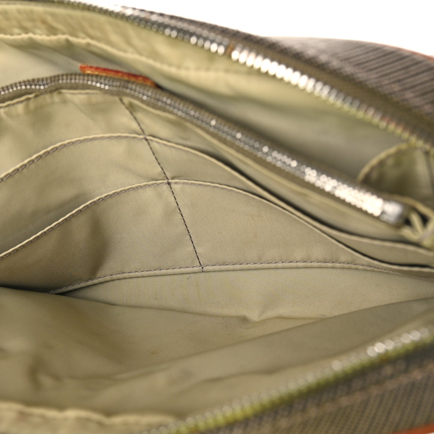 Damier Geant Acrobat Terre