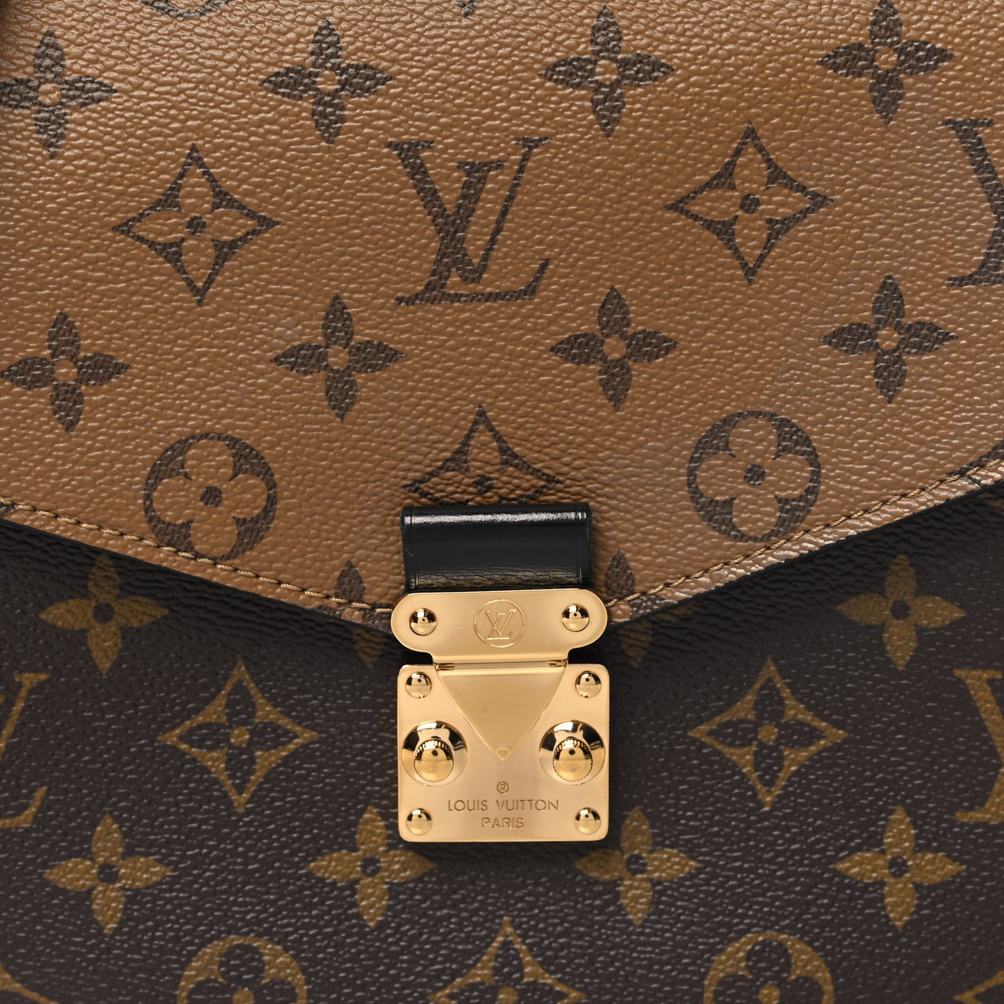 Reverse Monogram Pochette Metis