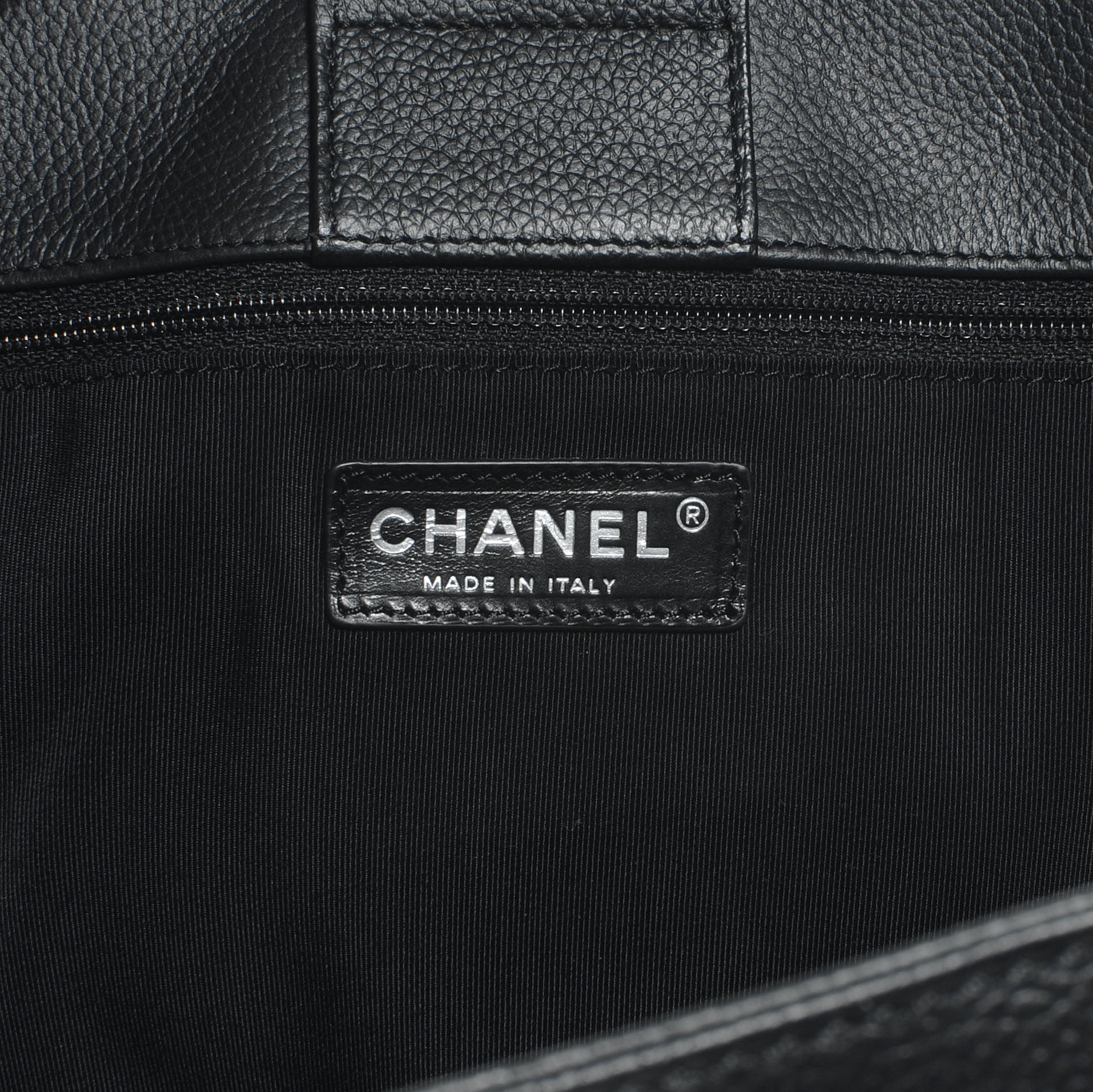 Chanel Calfskin XL Cerf Tote Black 6 of 7