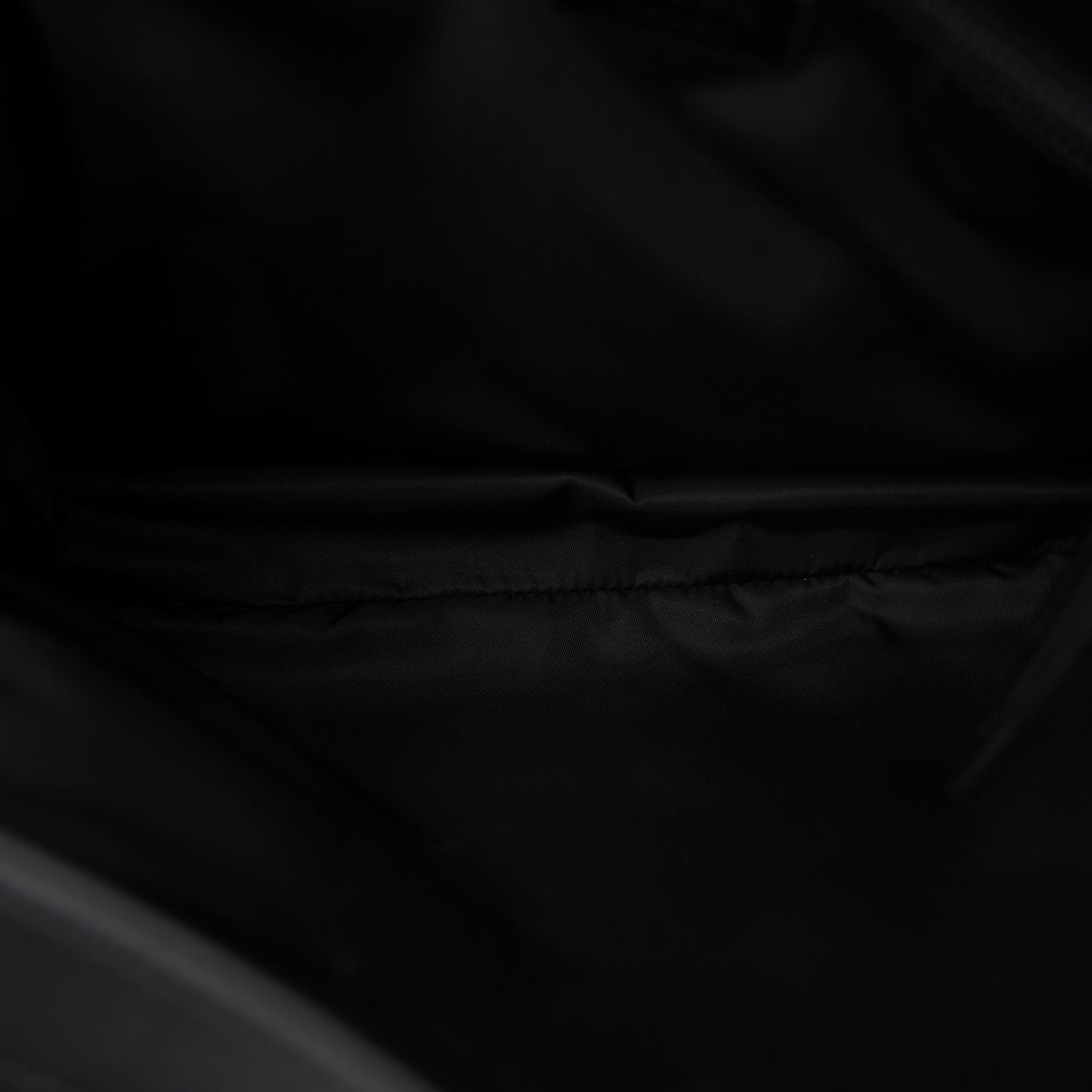Re-Nylon Padded Medium Traveller Black