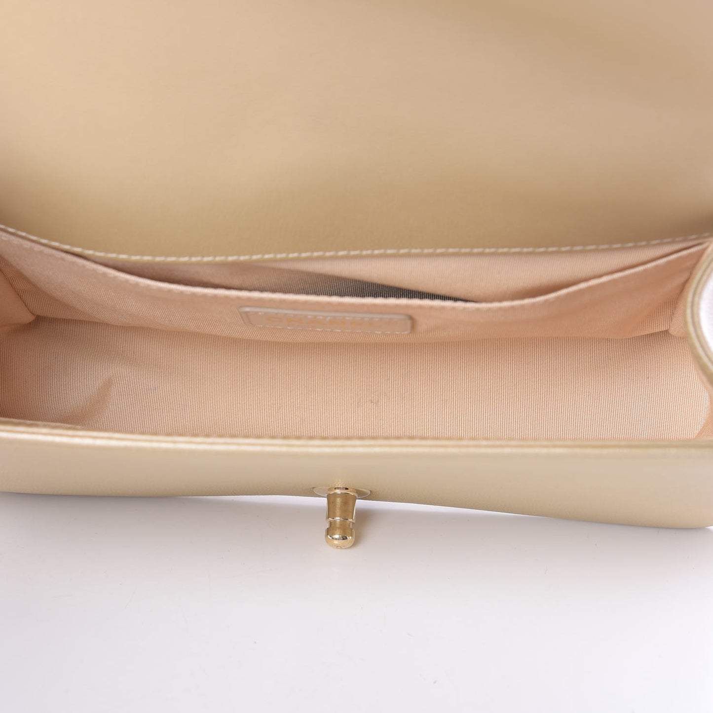 Pearly Caviar Quilted Medium Boy Flap Light Gold