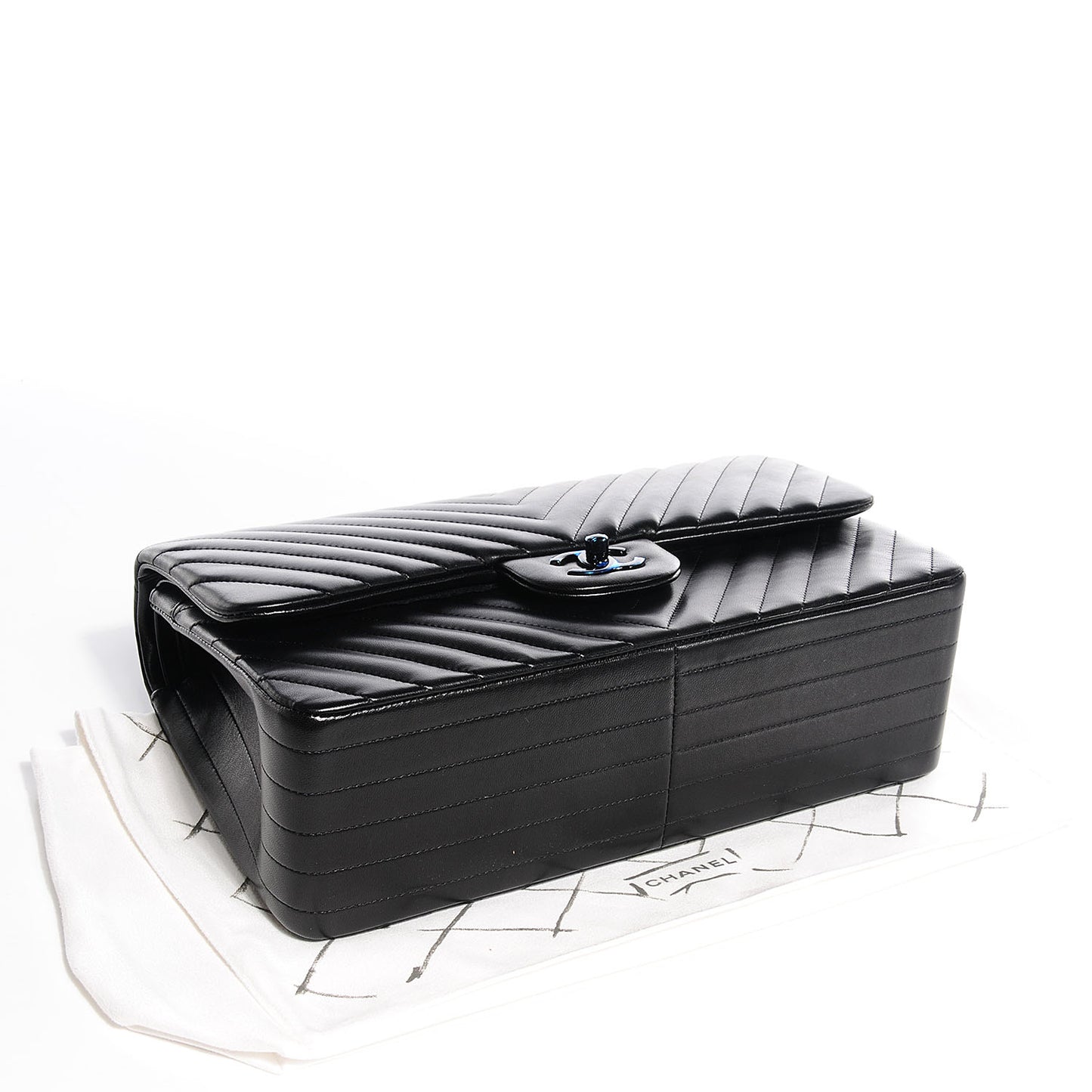 Lambskin Chevron Jumbo Double Flap Black
