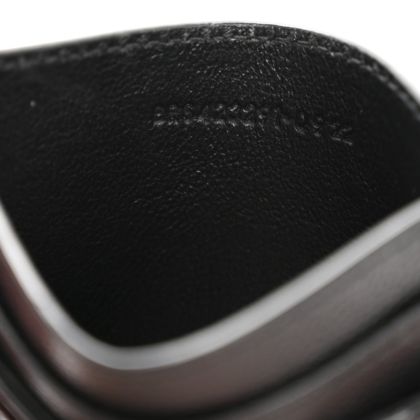 Grain De Poudre Matelasse Chevron Monogram Credit Card Case Black