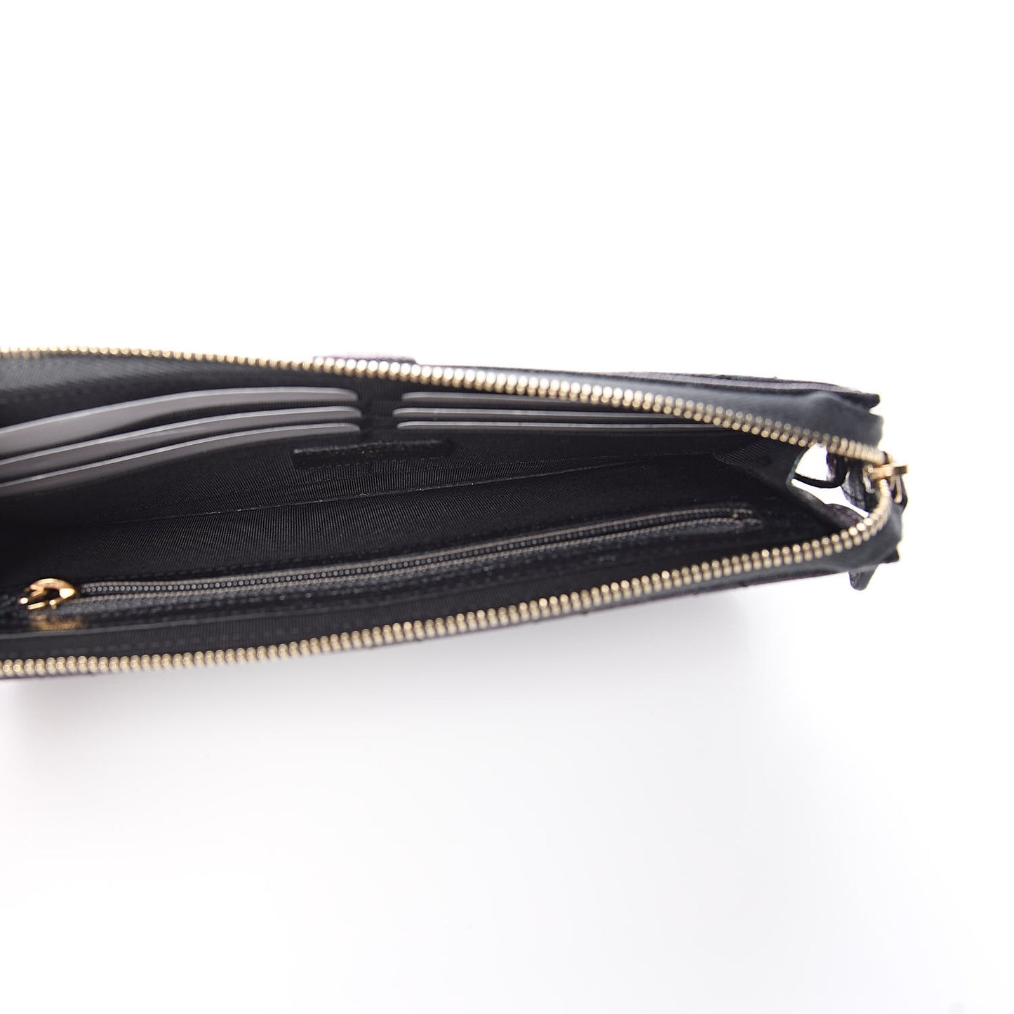 Iridescent Caviar Quilted Classic Pouch With Handle Black
