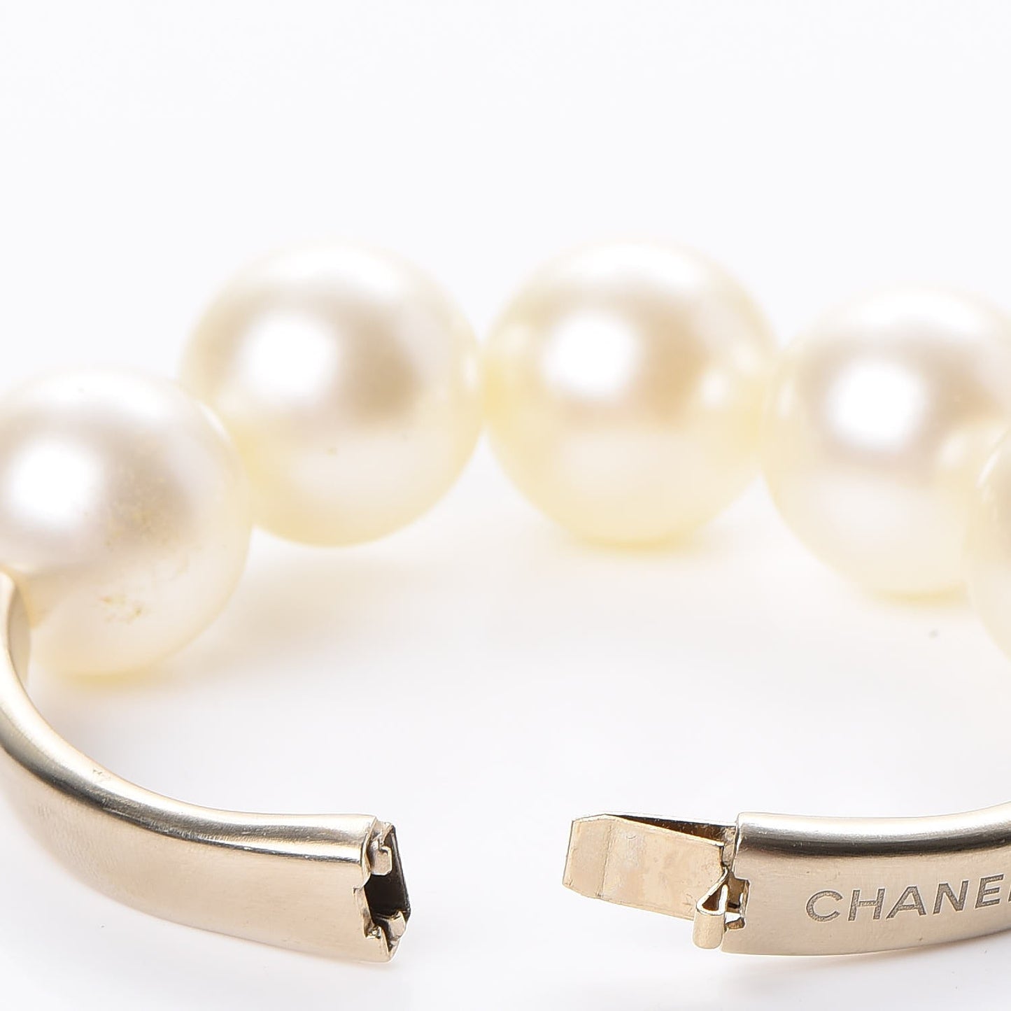 Pearl CC Bracelet Gold