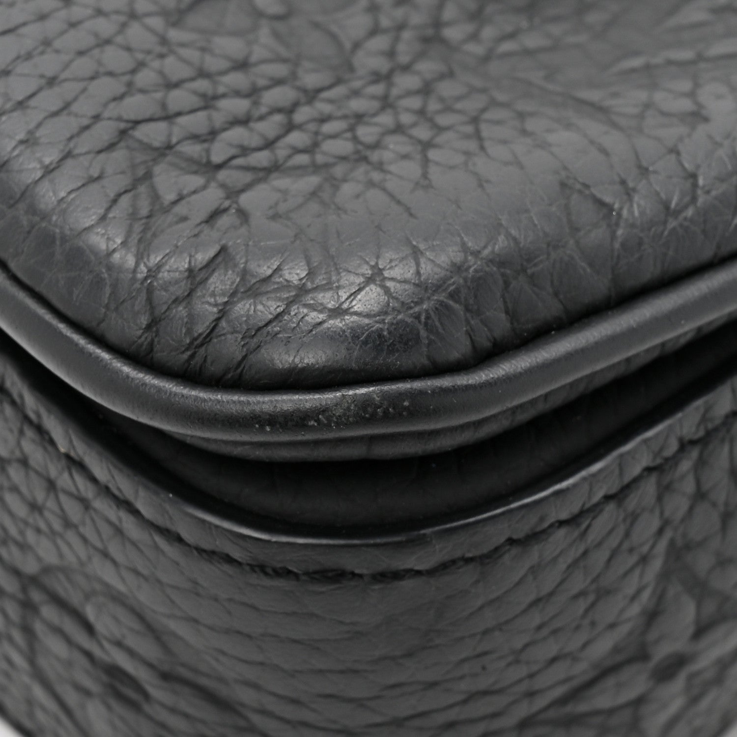Louis Vuitton Taurillon Monogram S Lock Wearable Wallet Black 12 of 12