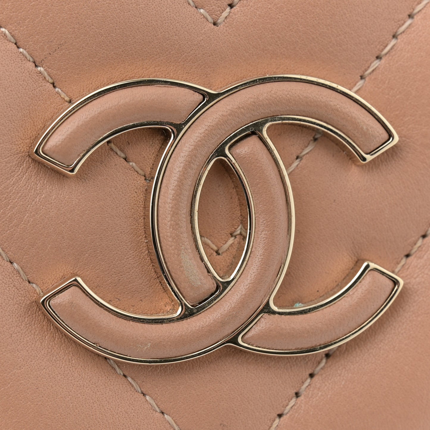 Calfskin Quilted Small Daily Chevron Flap Beige