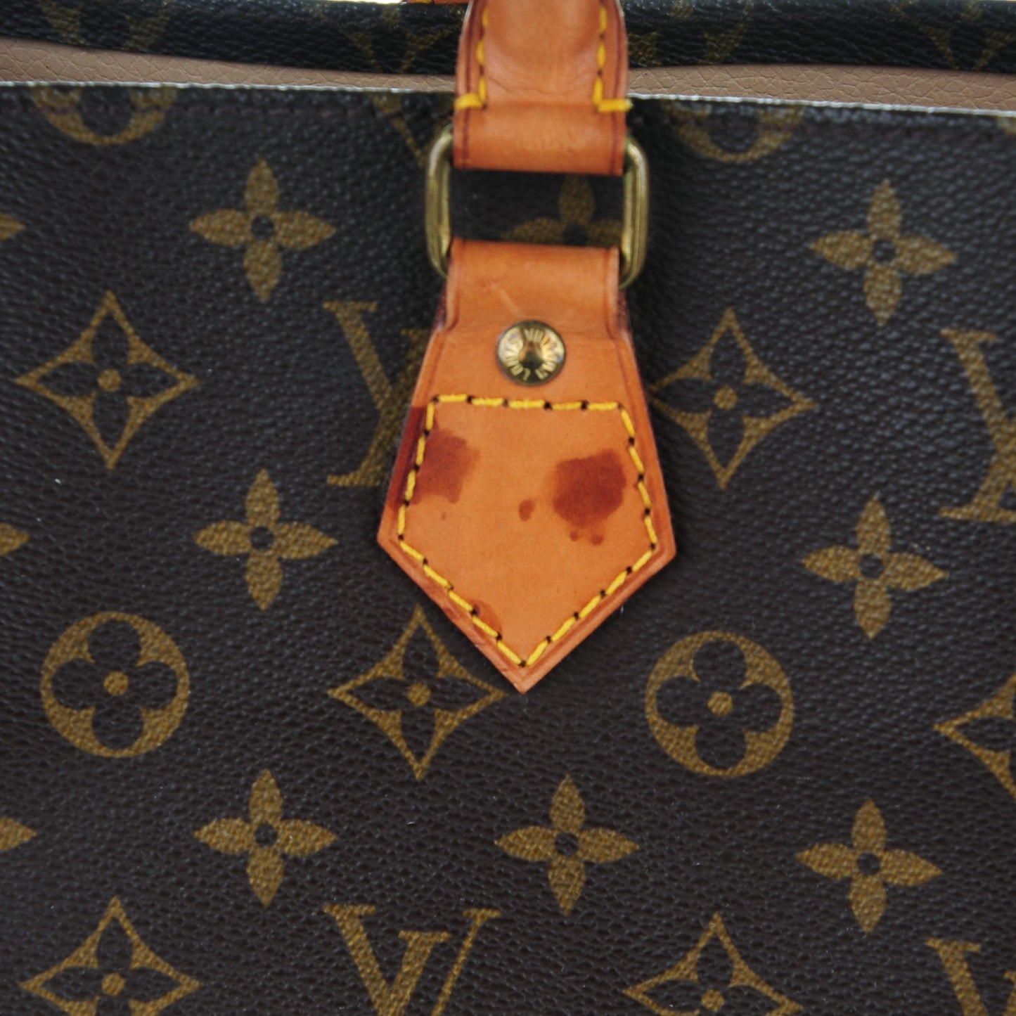 Monogram Sac Plat