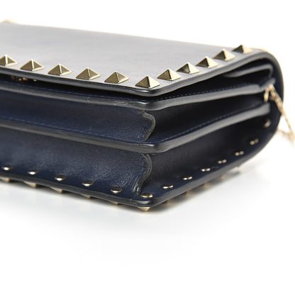 Valentino Garavani Vitello Rockstud Wallet on Chain Navy 8 of 9