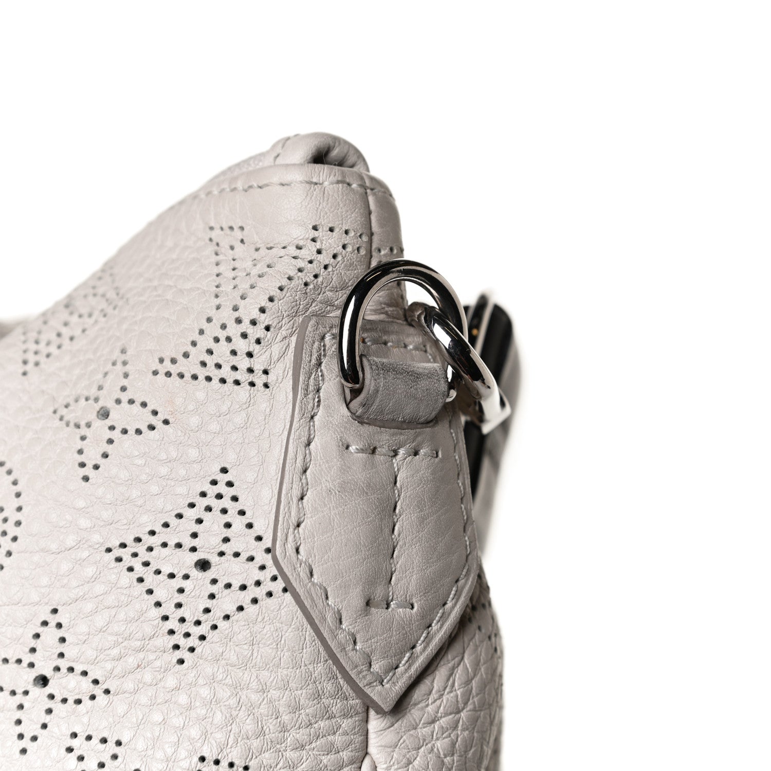 Louis Vuitton Mahina Selene PM Sable 13 of 14