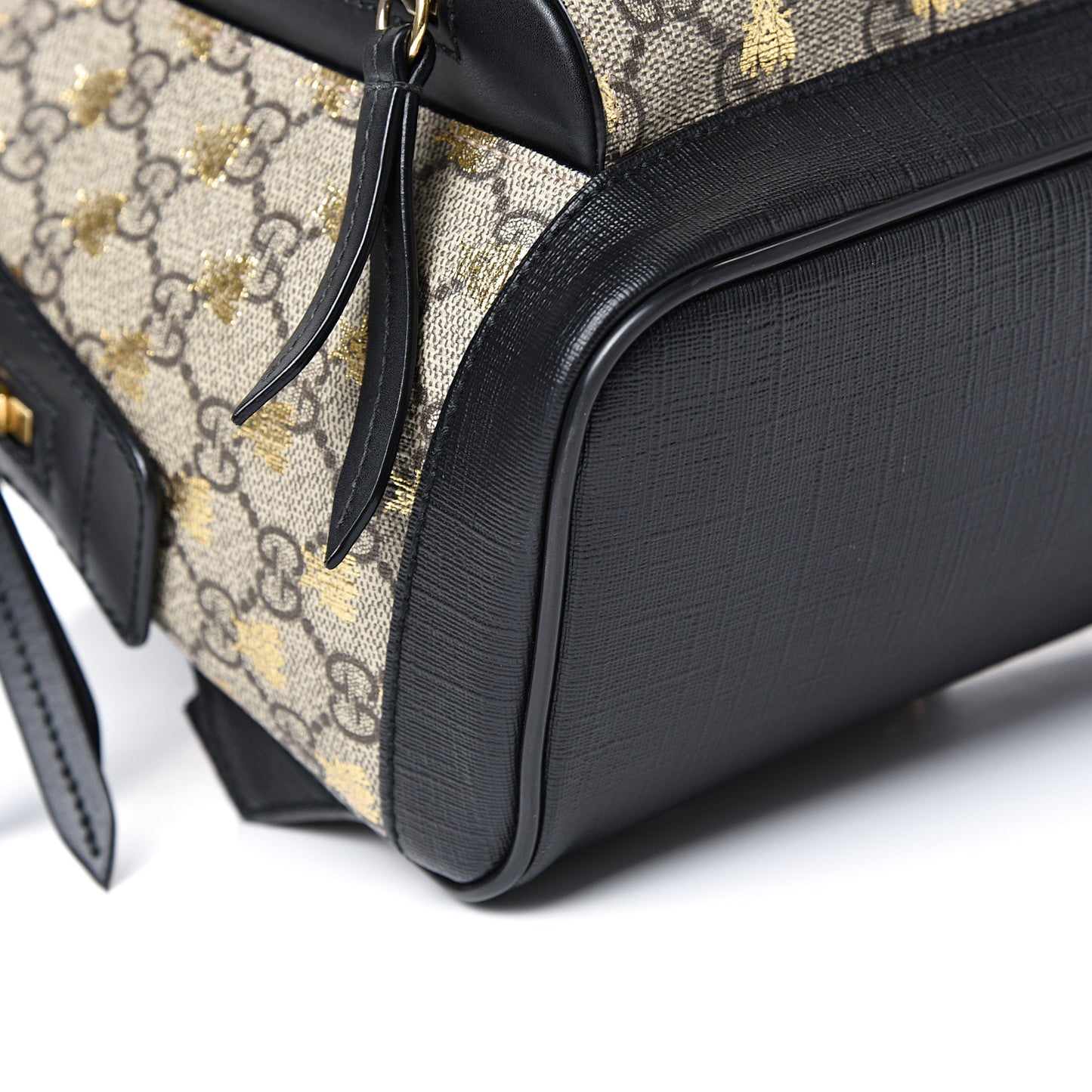 GG Supreme Monogram Bees Print Small Day Backpack Beige Oro Black