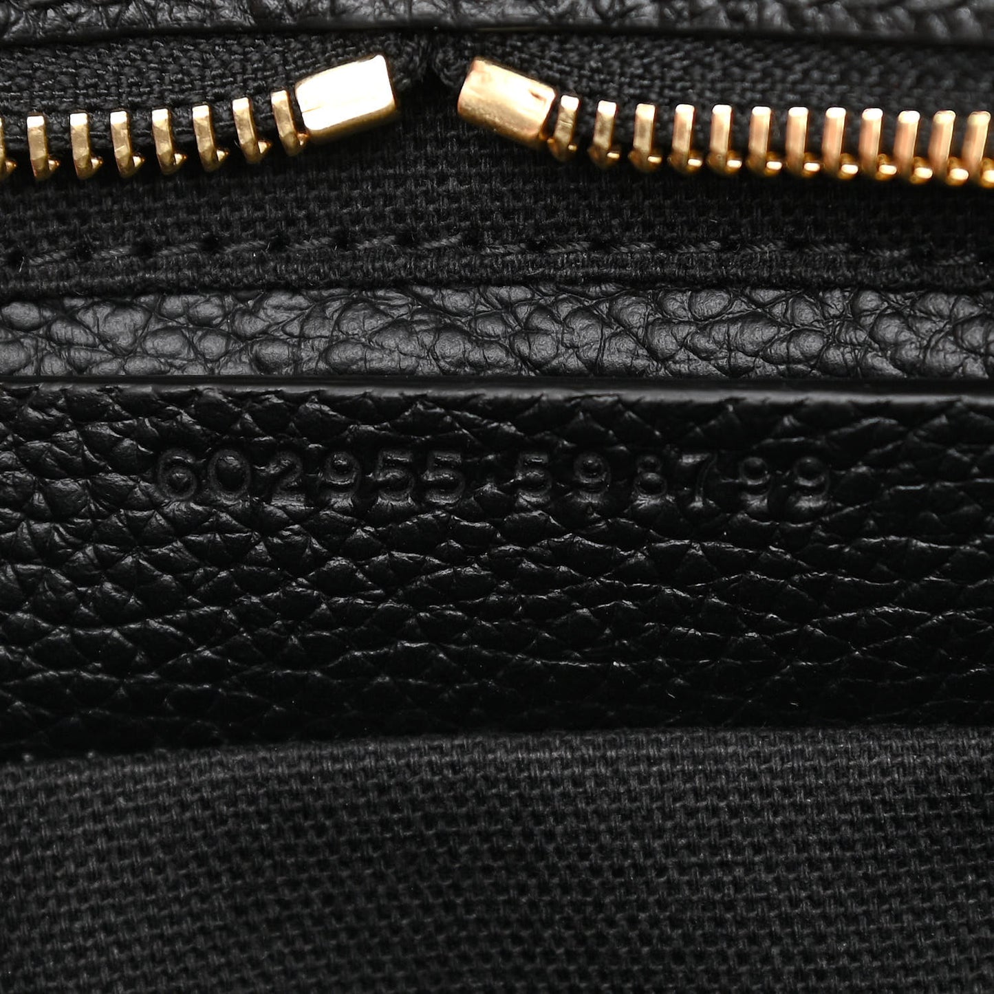 Pebbled Calfskin Small Skull Padlock Zip Around Tote Black