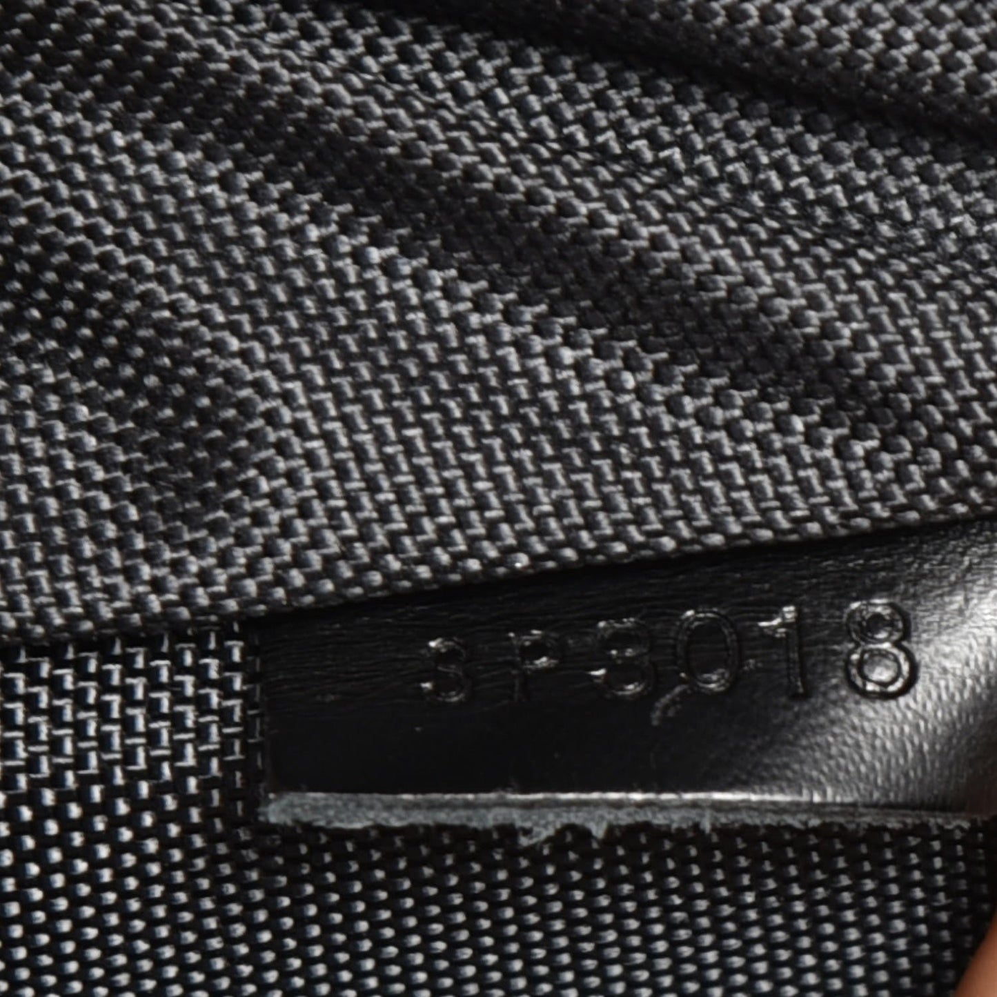Damier Graphite Pegase 55