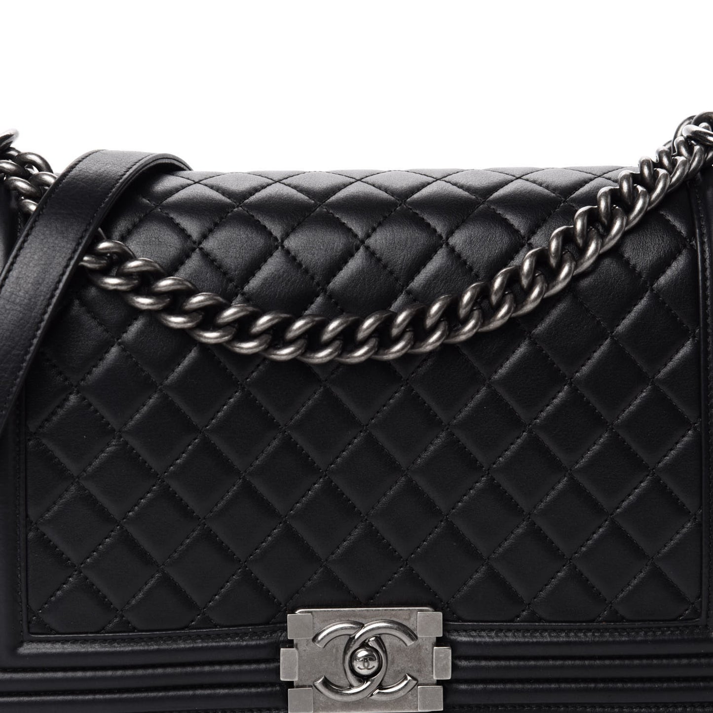 Metallic Calfskin Quilted New Medium Boy Flap Black
