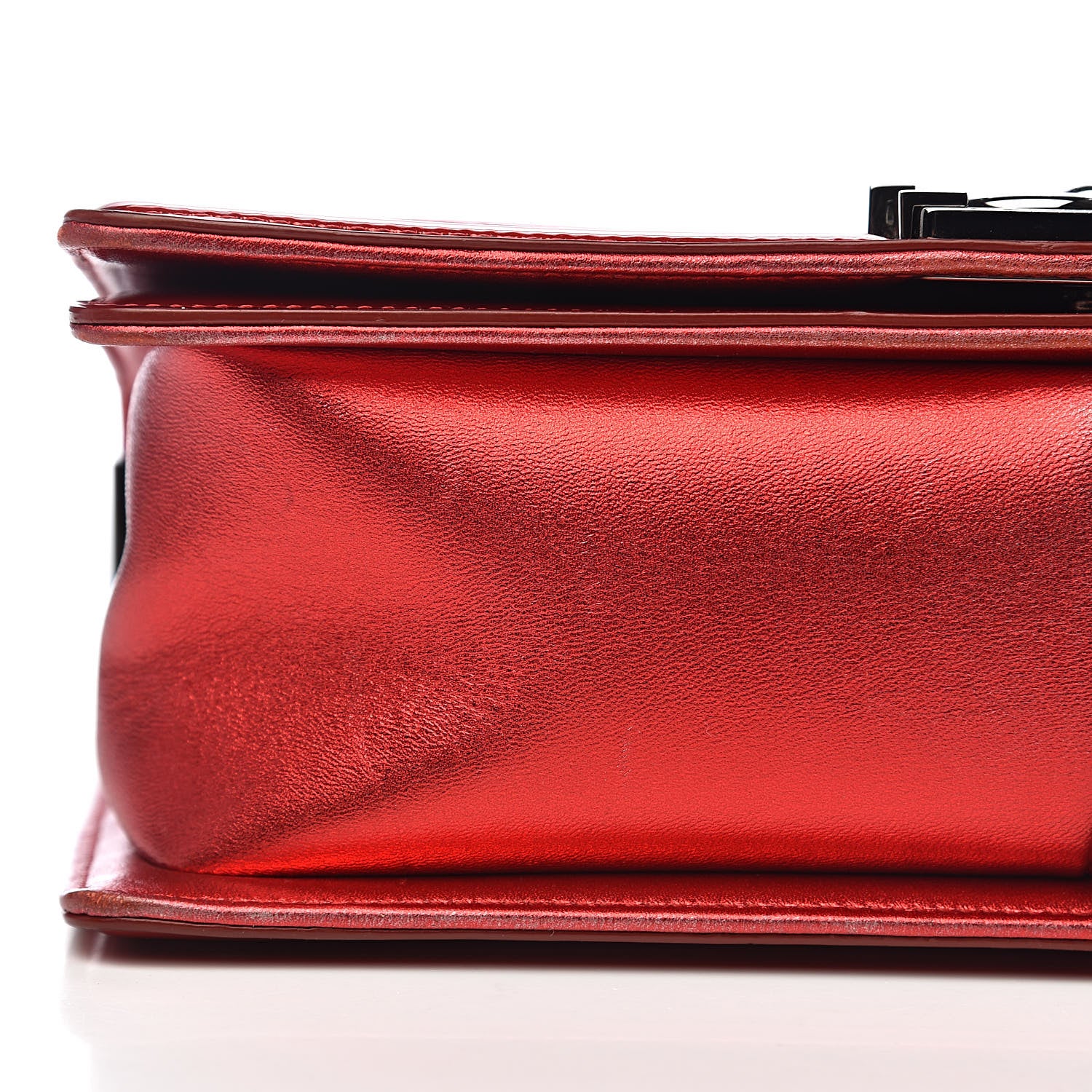 Chanel Metallic Patent Calfskin Quilted Medium Boy Flap Red 14 of 17