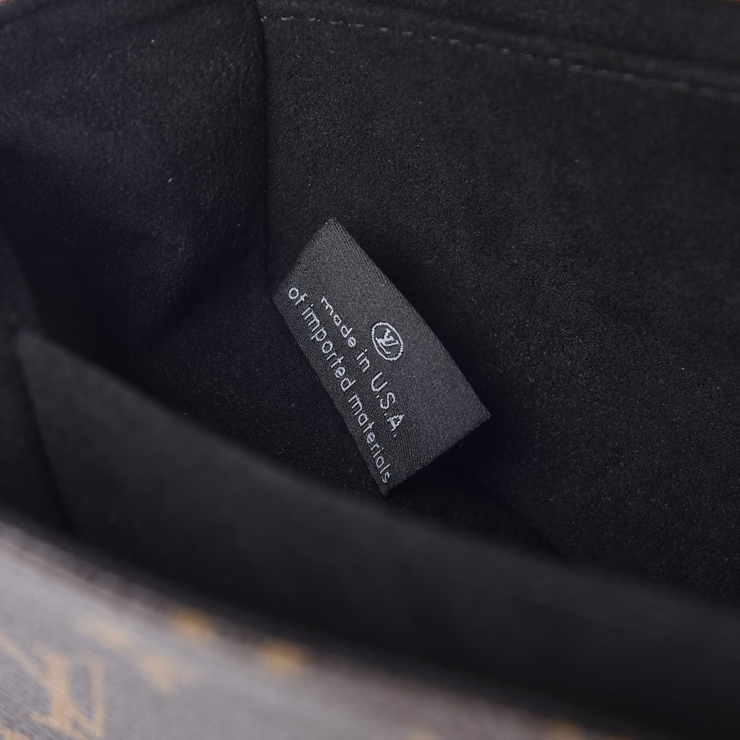 Reverse Monogram Pochette Metis