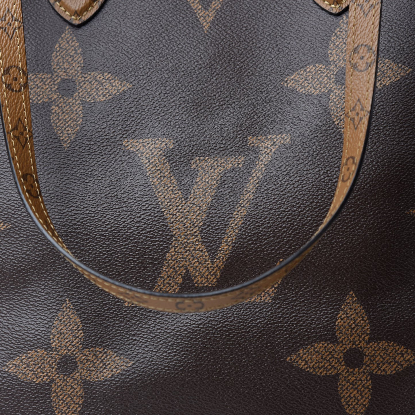 Reverse Monogram Giant Onthego GM