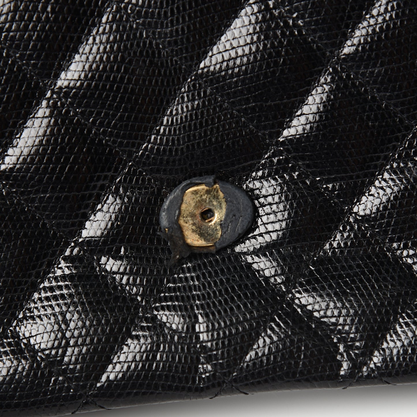 Lizard Quilted Tassel Single Flap Bag Black