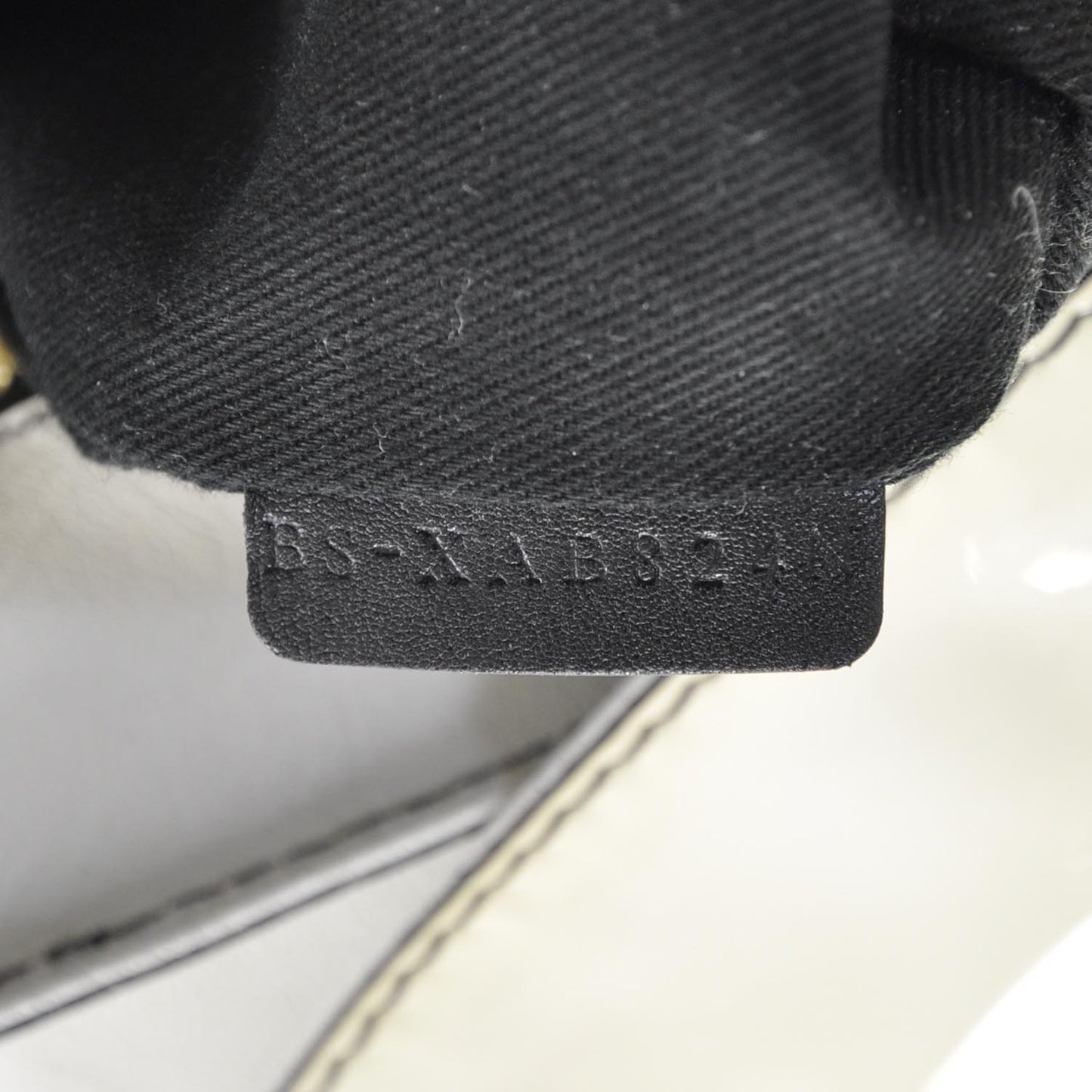 Patent Large Histoire White