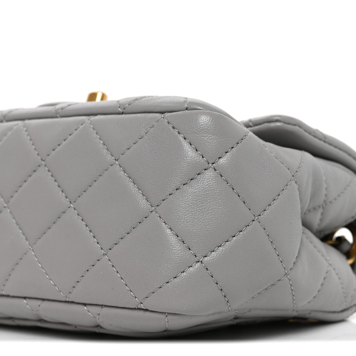 Lambskin Quilted Mini Pearl Crush Flap Light Grey