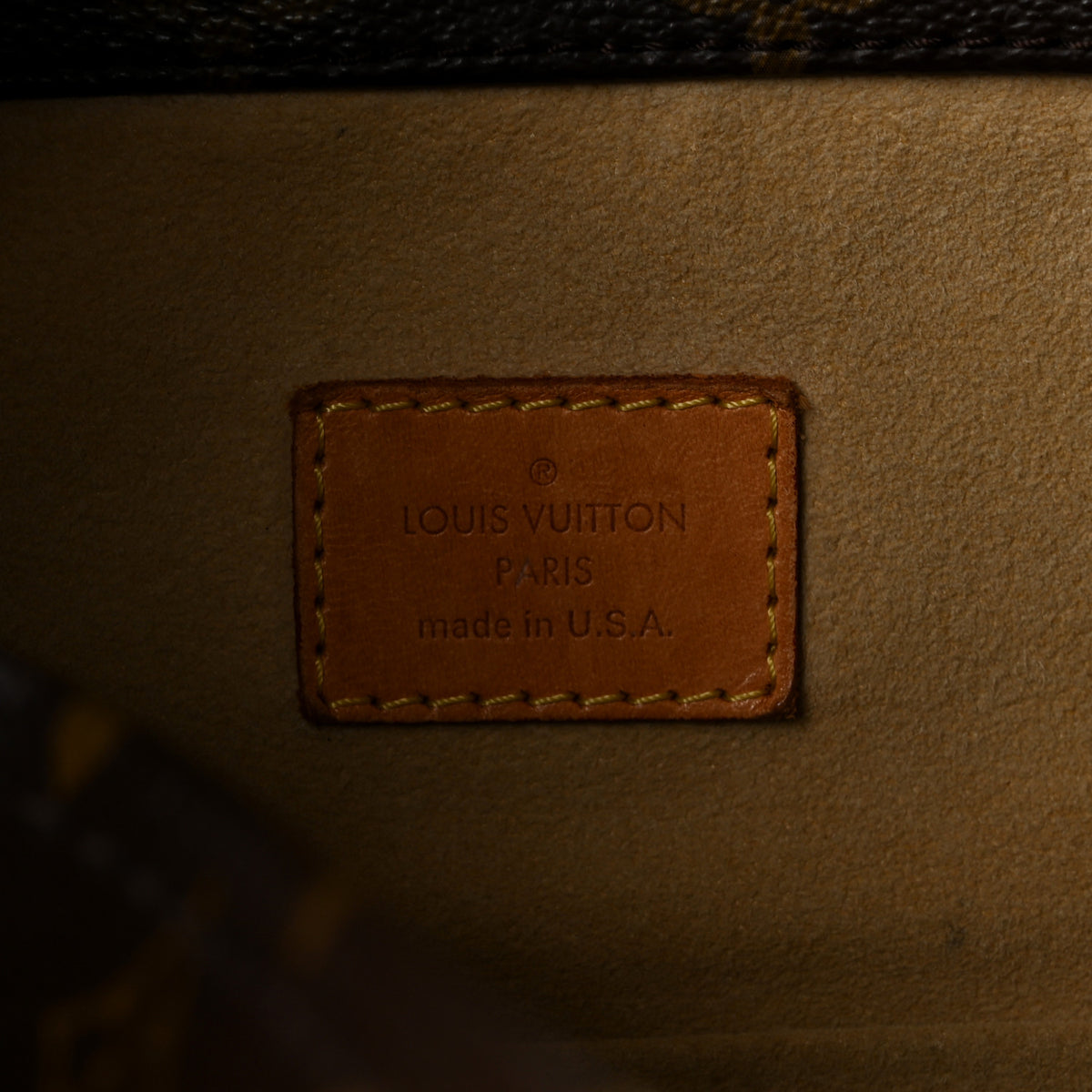 Louis Vuitton Monogram Artsy MM 6 of 9