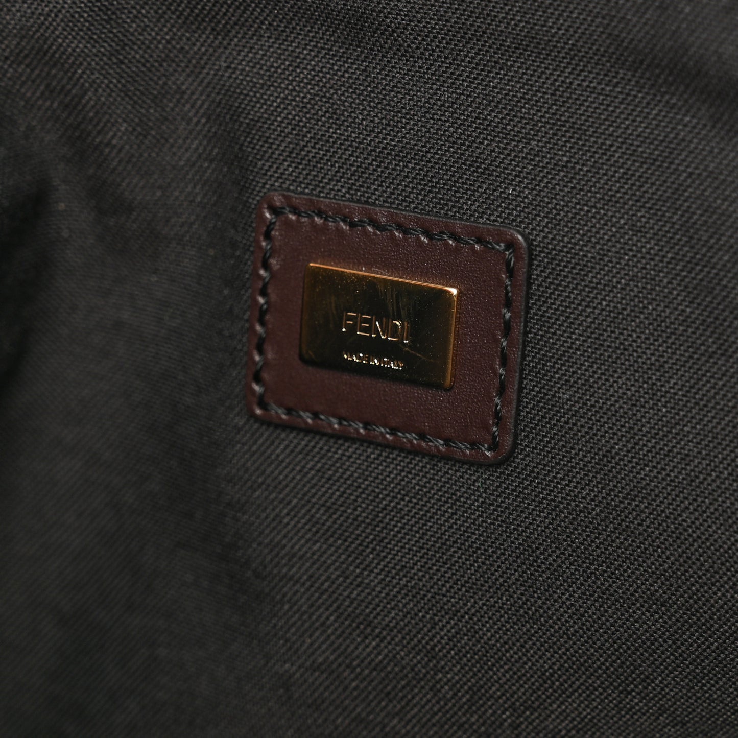 Suede Vitello King Micro FF Medium Flat Pouch Sigaro Marrone Ebano