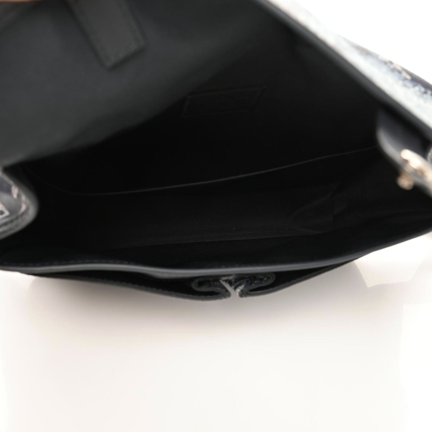 Savane Monogram Chapman Messenger PM Encre