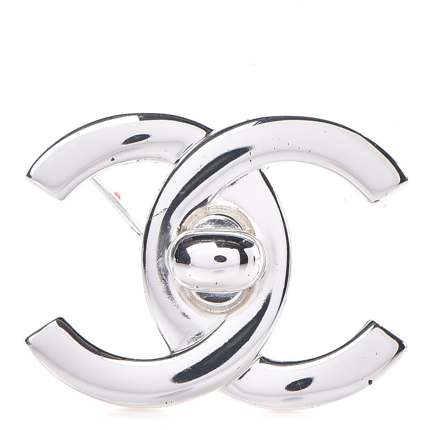 CC Turnlock Brooch Silver