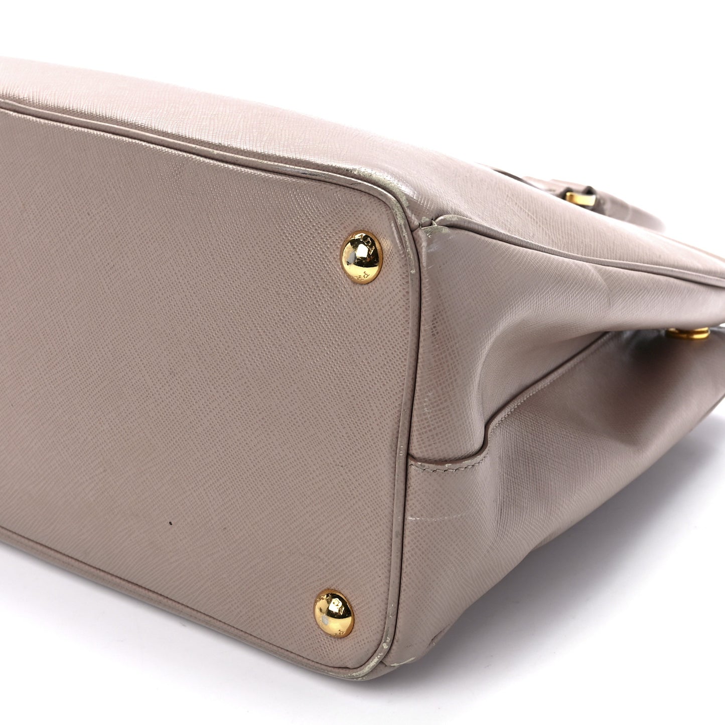 Saffiano Lux Medium Tote Cammeo