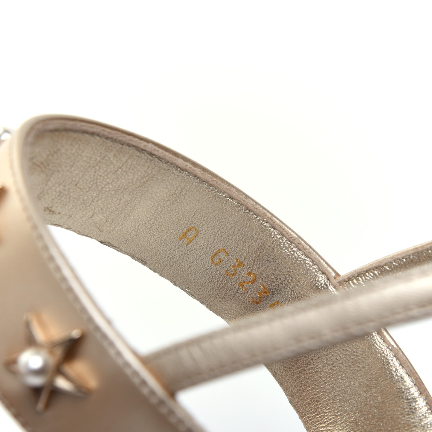 Iridescent Calfskin Pearl Stars Sandals 39 Light Gold