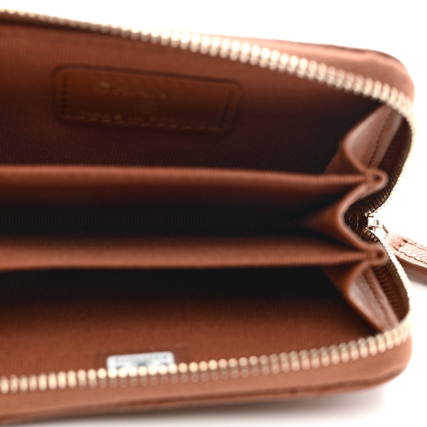 Shiny Caviar Quilted Strass CC Zip Coin Purse Light Brown