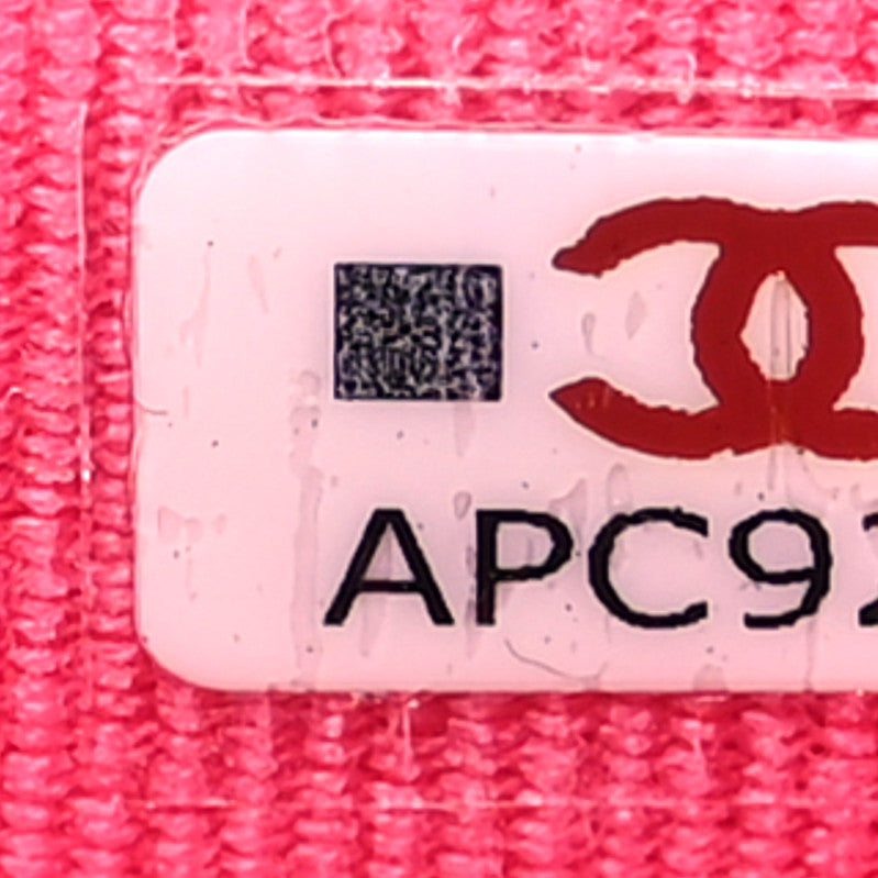 Chanel Lambskin Enamel Quilted Coco Hearts Clutch With Chain Pink