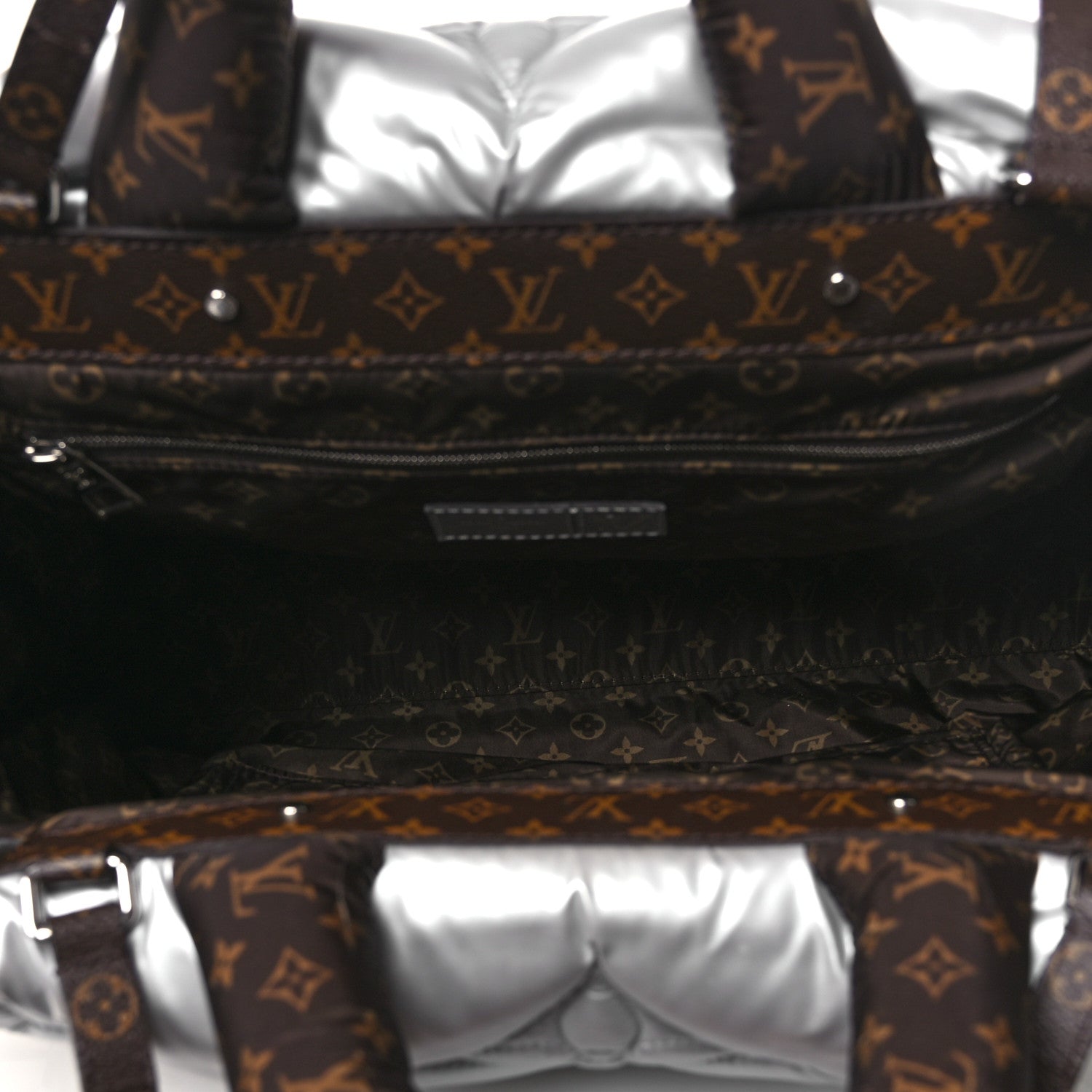 Louis Vuitton Econyl Monogram Pillow Giant Onthego GM Silver 4 of 9