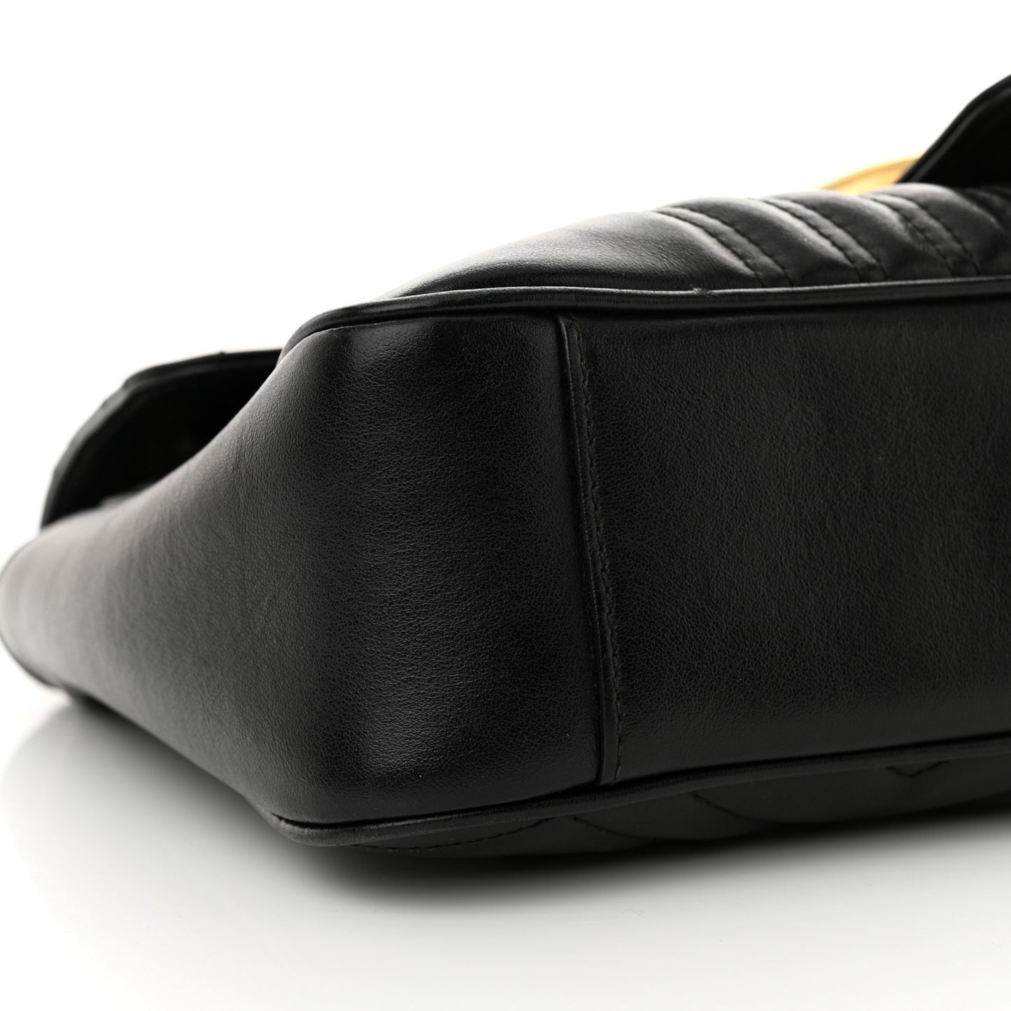 Calfskin Matelasse Medium GG Marmont Shoulder Bag Black