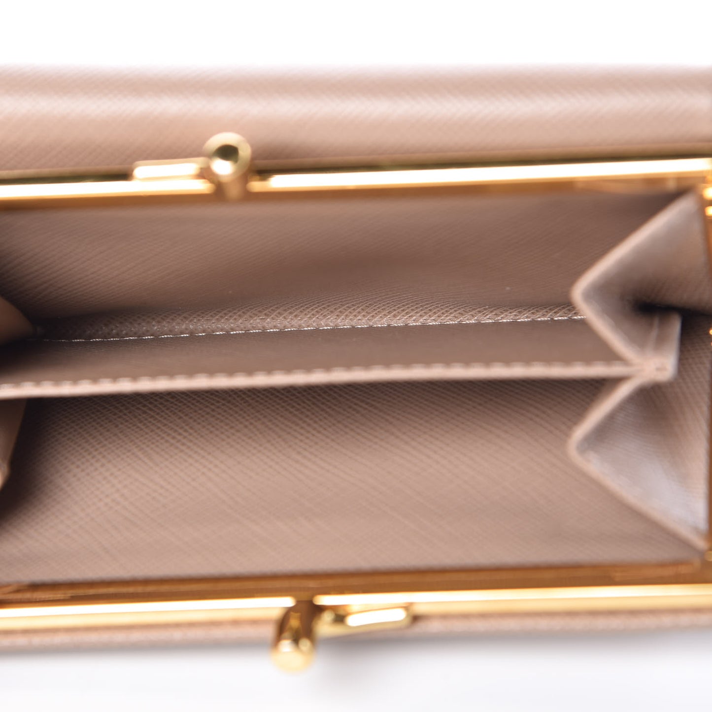 Saffiano Kiss Lock Compact Wallet Cammeo