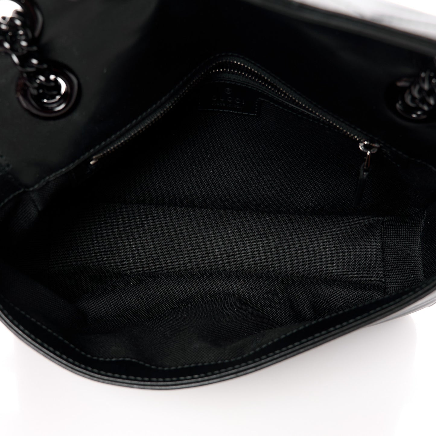 Calfskin Matelasse Monochrome Small GG Marmont Shoulder Bag Black