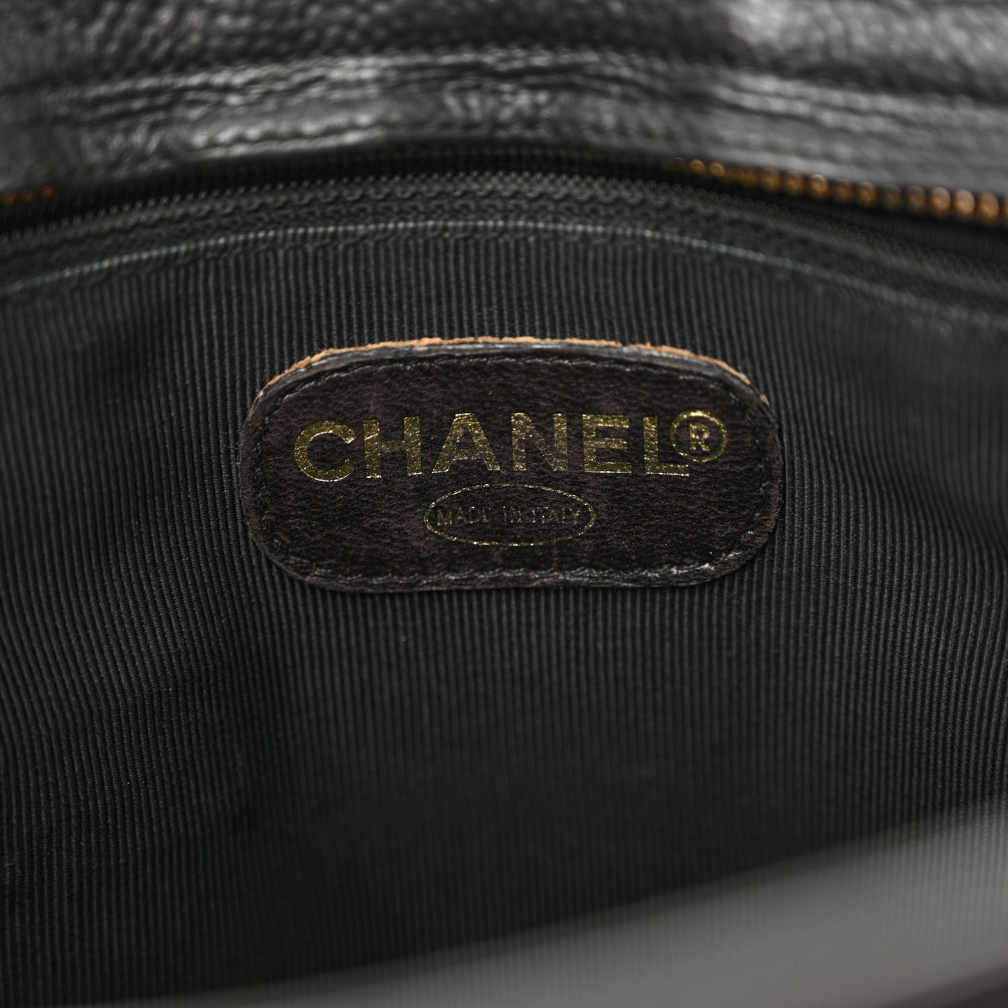 Caviar CC Shoulder Bag Black